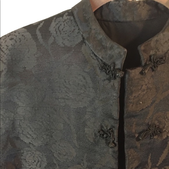 Beautiful Asian styled coat - Picture 1 of 4